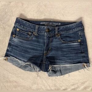 American Eagle Low rise shorts